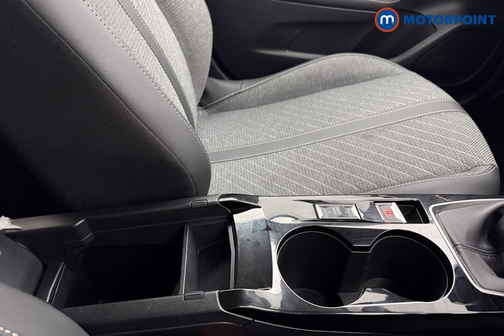 Peugeot 208 Allure Manual Petrol Hatchback - Stock Number (1624817) - 13th supplementary image