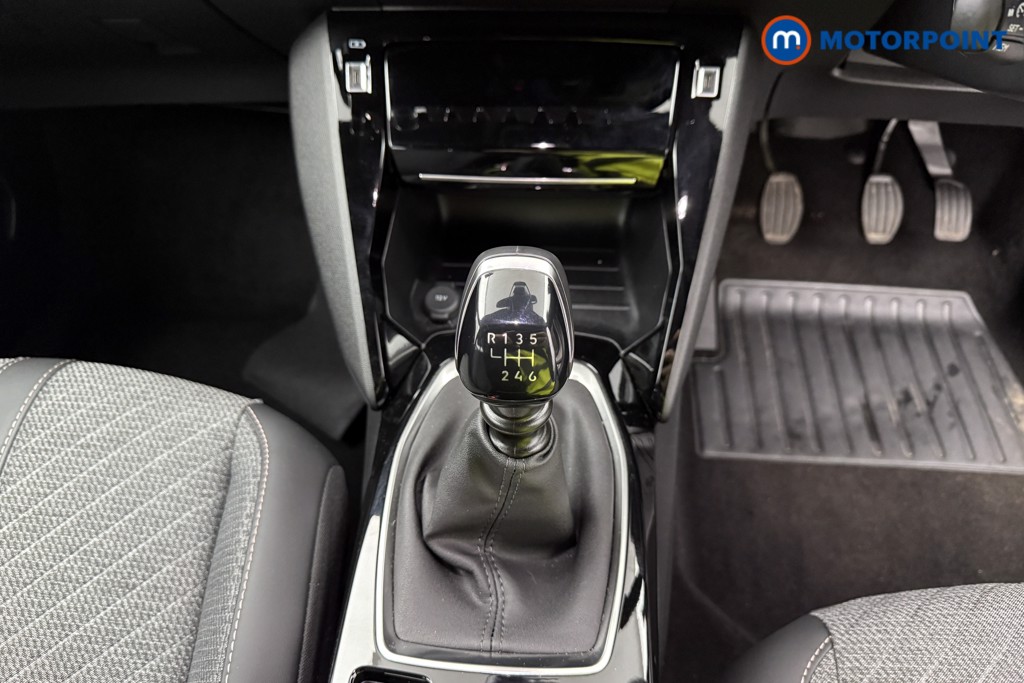 Peugeot 2008 Allure Manual Petrol SUV - Stock Number (1624984) - 11th supplementary image