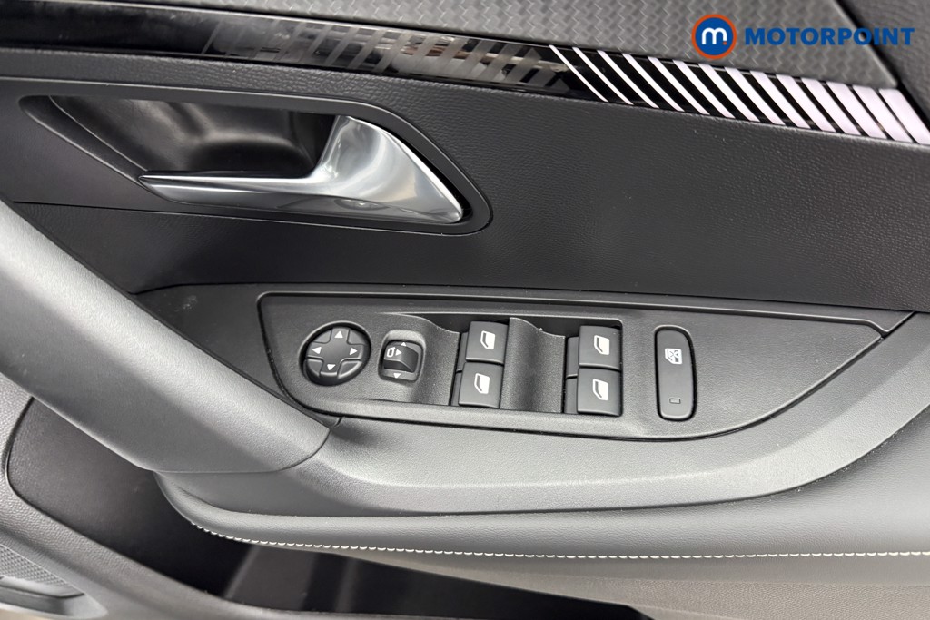 Peugeot 2008 Allure Manual Petrol SUV - Stock Number (1624984) - 17th supplementary image