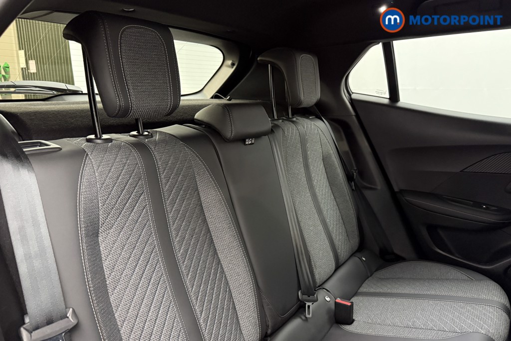 Peugeot 2008 Allure Manual Petrol SUV - Stock Number (1624984) - 19th supplementary image