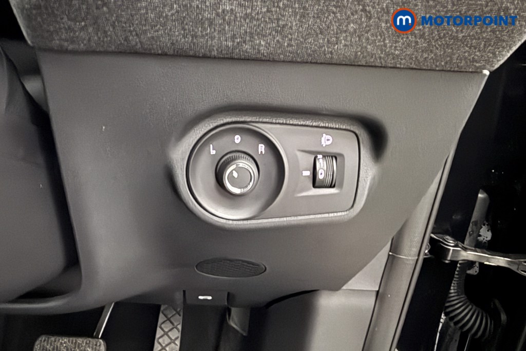 Mg Motor Uk ZS SE Automatic Petrol-Electric Hybrid SUV - Stock Number (1625202) - 16th supplementary image