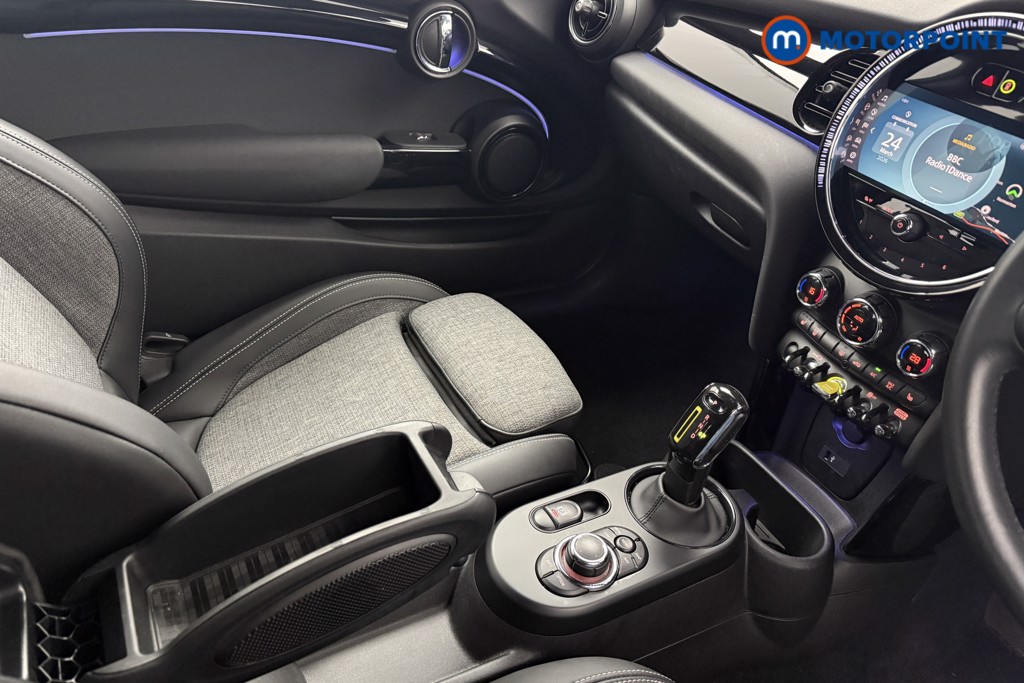 Mini Hatchback Cooper S Level 2 Automatic Electric Hatchback - Stock Number (1625522) - 14th supplementary image