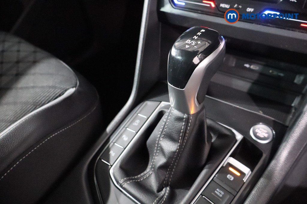 Volkswagen Tiguan R-Line Automatic Petrol SUV - Stock Number (1625790) - 22nd supplementary image