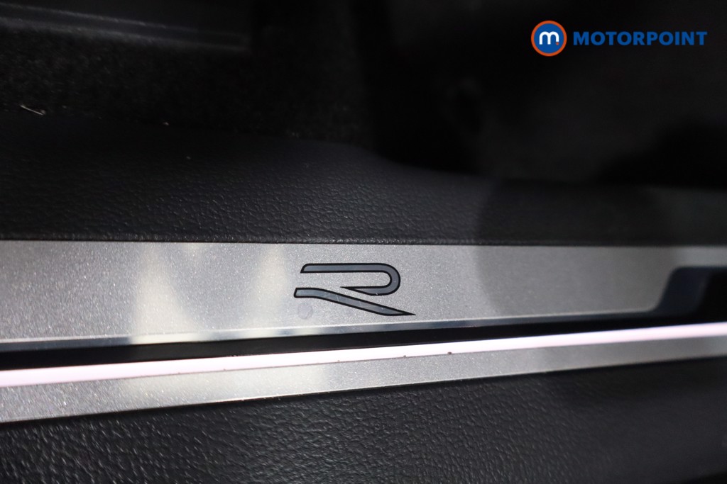 Volkswagen Tiguan R-Line Automatic Petrol SUV - Stock Number (1625790) - 28th supplementary image