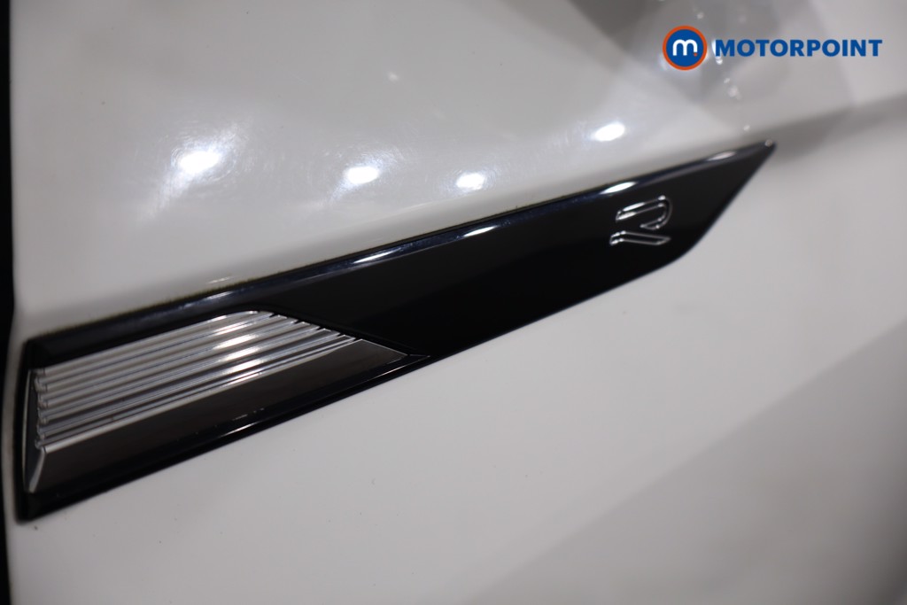 Volkswagen Tiguan R-Line Automatic Petrol SUV - Stock Number (1625790) - 32nd supplementary image