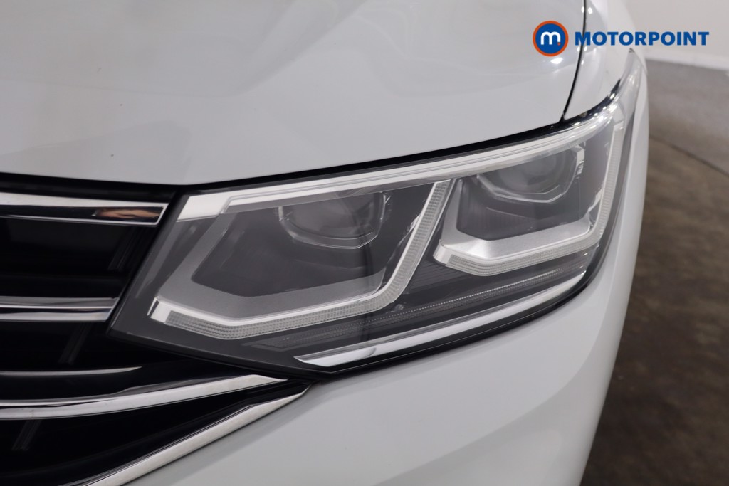 Volkswagen Tiguan R-Line Automatic Petrol SUV - Stock Number (1625790) - 37th supplementary image