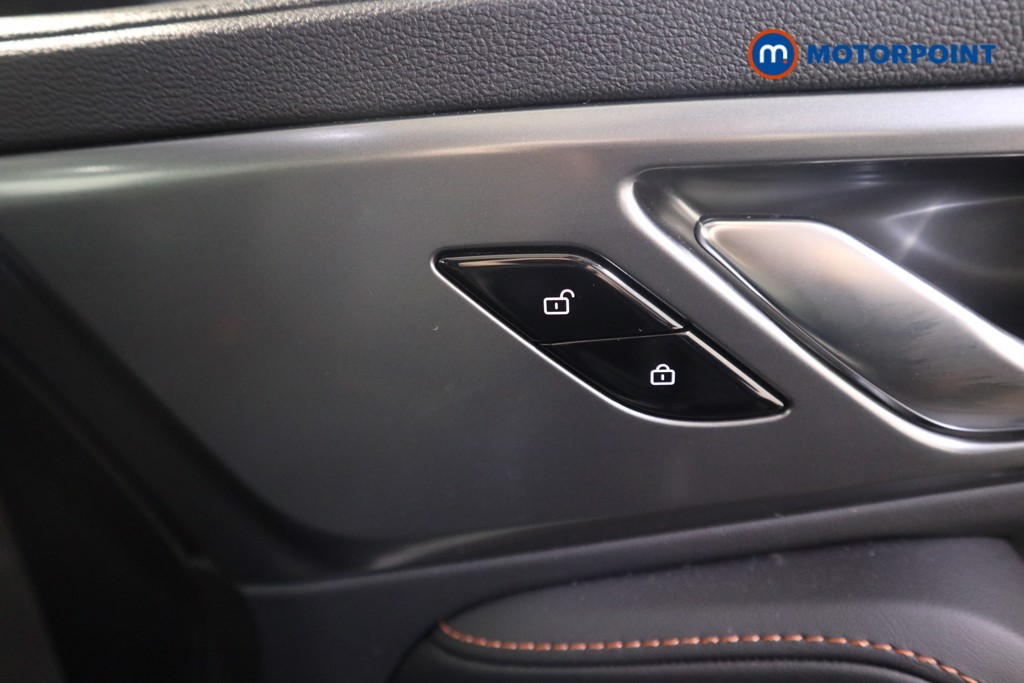 Mg Motor Uk HS Trophy Automatic Petrol Plug-In Hybrid SUV - Stock Number (1625826) - 12th supplementary image