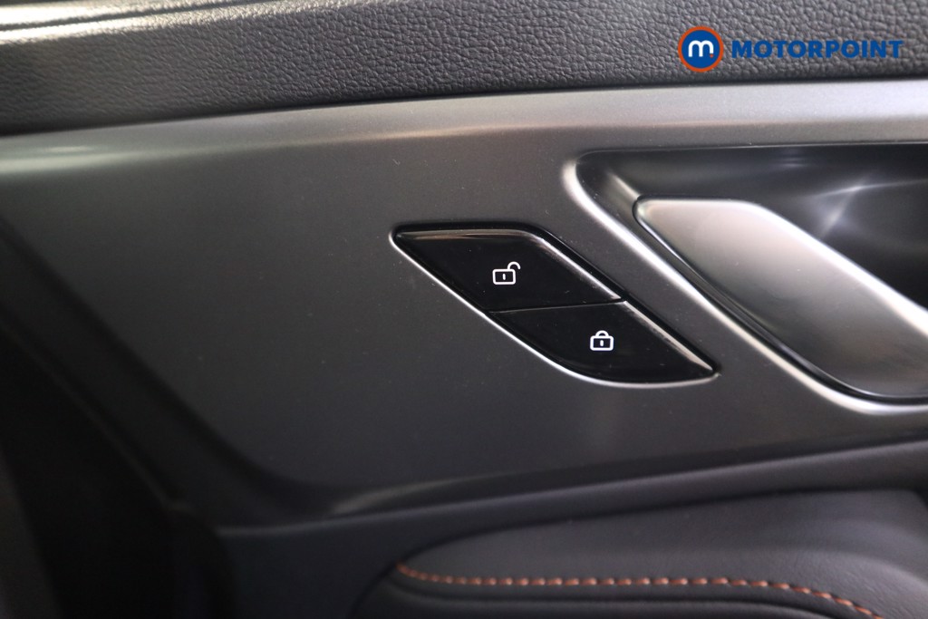 Mg Motor Uk HS Trophy Automatic Petrol Plug-In Hybrid SUV - Stock Number (1625847) - 13th supplementary image