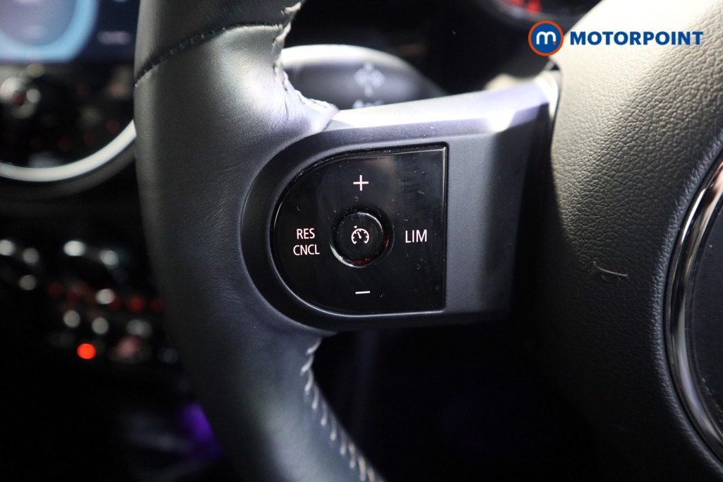 Mini Clubman Cooper Exclusive Automatic Petrol Estate - Stock Number (1626109) - 3rd supplementary image