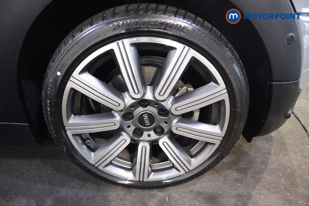 Mini Clubman Cooper Exclusive Automatic Petrol Estate - Stock Number (1626109) - 25th supplementary image