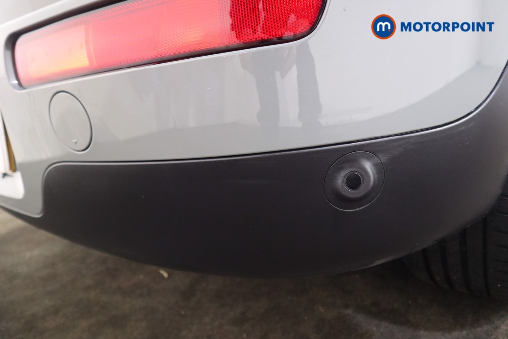 Mini Clubman Cooper Exclusive Automatic Petrol Estate - Stock Number (1626109) - 28th supplementary image