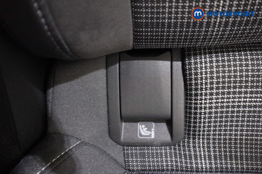 Volkswagen Golf GTD Automatic Diesel Hatchback - Stock Number (1626110) - 27th supplementary image