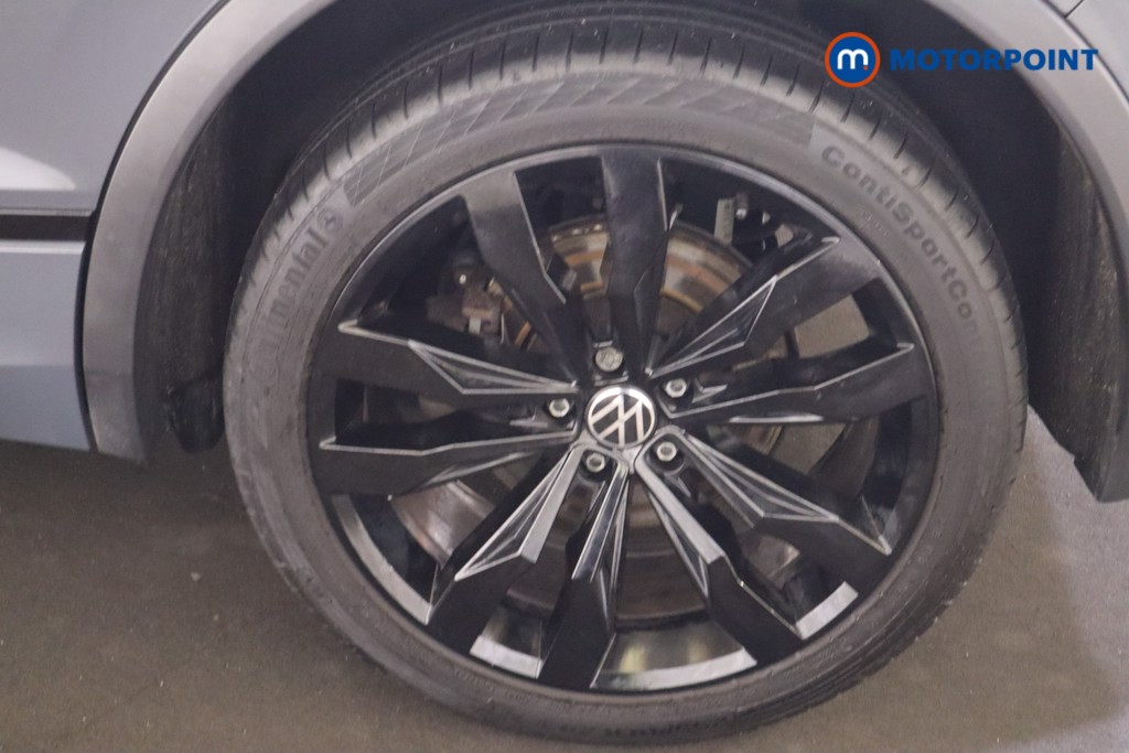 Volkswagen Tiguan Black Edition Automatic Petrol Plug-In Hybrid SUV - Stock Number (1626120) - 9th supplementary image