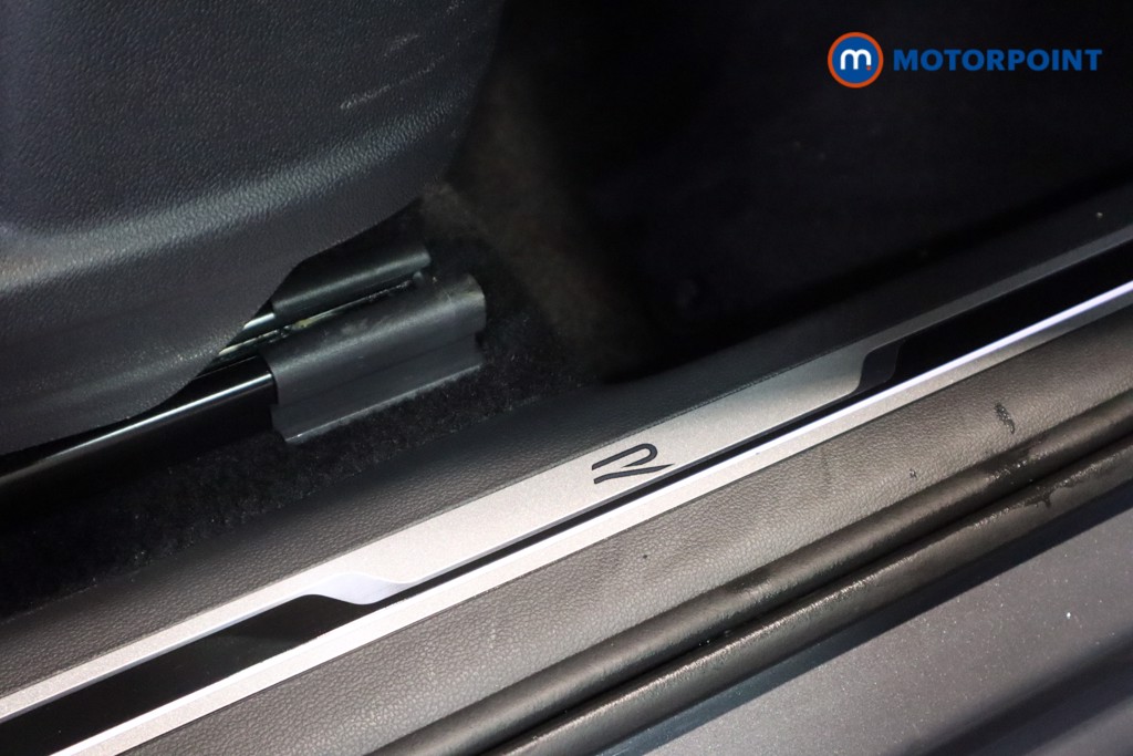 Volkswagen Tiguan Black Edition Automatic Petrol Plug-In Hybrid SUV - Stock Number (1626120) - 15th supplementary image