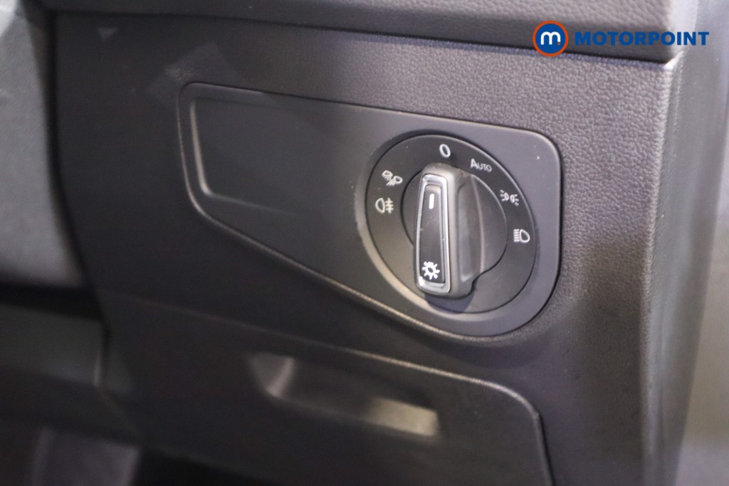 Volkswagen Tiguan Black Edition Automatic Petrol Plug-In Hybrid SUV - Stock Number (1626120) - 16th supplementary image