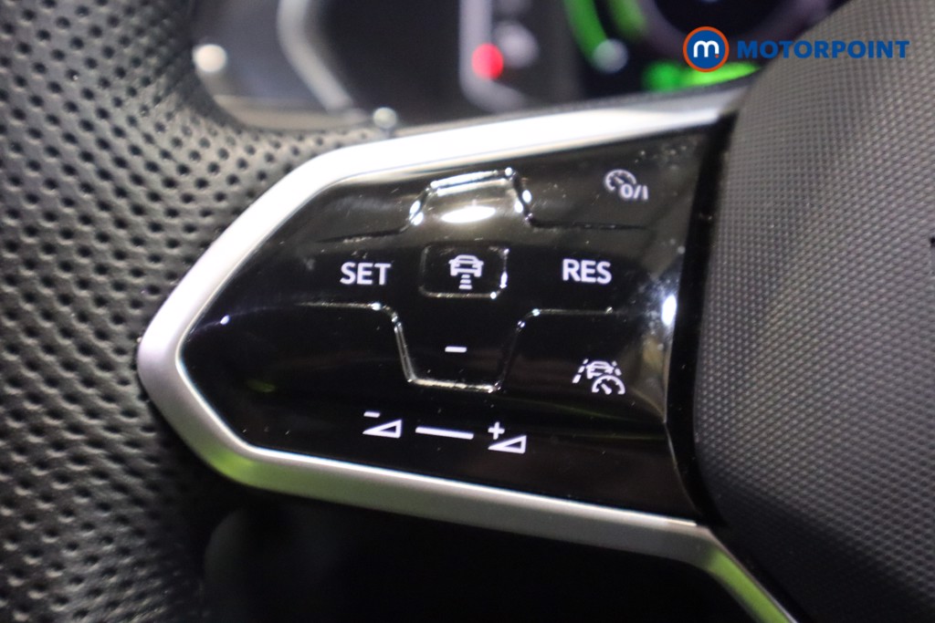 Volkswagen Tiguan Black Edition Automatic Petrol Plug-In Hybrid SUV - Stock Number (1626120) - 17th supplementary image