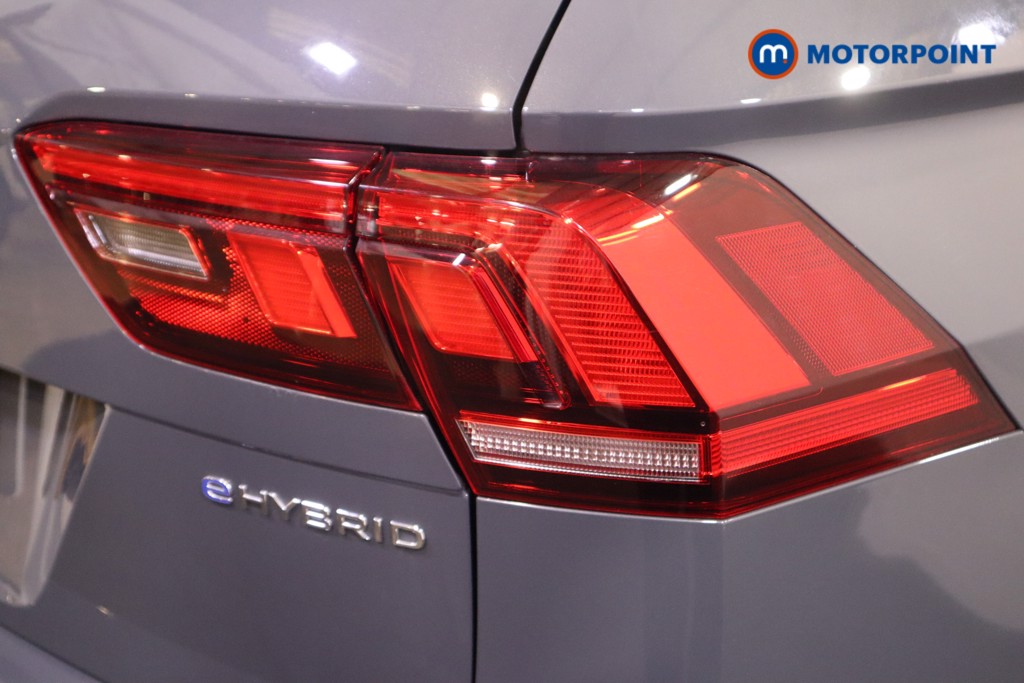 Volkswagen Tiguan Black Edition Automatic Petrol Plug-In Hybrid SUV - Stock Number (1626120) - 27th supplementary image
