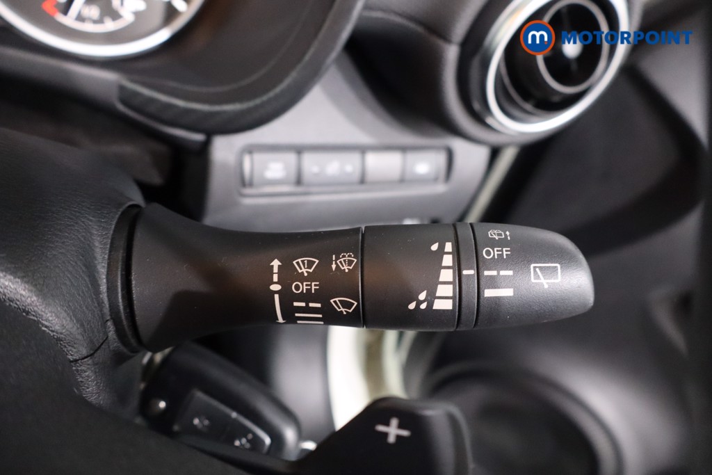 Nissan Juke Acenta Automatic Petrol SUV - Stock Number (1626204) - 15th supplementary image
