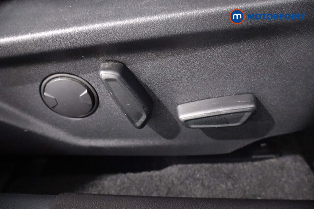 Ford Focus St-Line X Edition Manual Petrol Estate - Stock Number (1626342) - 23rd supplementary image