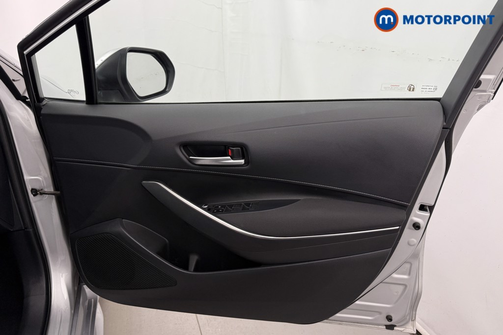 Toyota Corolla Icon Tech Automatic Petrol-Electric Hybrid Estate - Stock Number (1626408) - 13th supplementary image