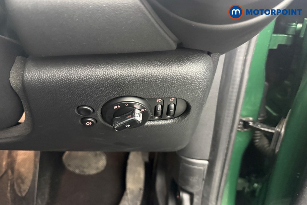 Mini Hatchback Cooper S Level 2 Automatic Electric Hatchback - Stock Number (1626608) - 12th supplementary image