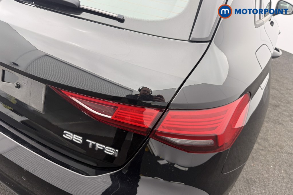 Audi A3 Technik Manual Petrol Hatchback - Stock Number (1626751) - 2nd supplementary image