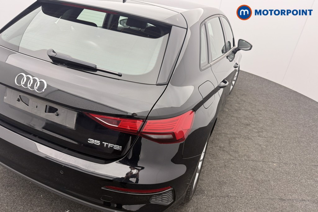 Audi A3 Technik Manual Petrol Hatchback - Stock Number (1626751) - 3rd supplementary image