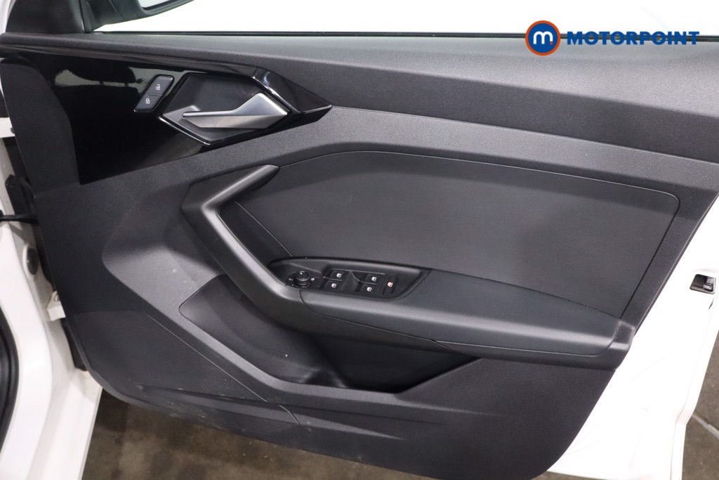 Audi A1 Technik Manual Petrol Hatchback - Stock Number (1627207) - 23rd supplementary image