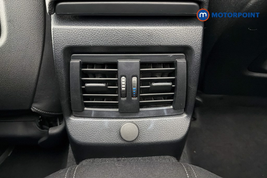 BMW 2 Series SE Manual Petrol Convertible - Stock Number (1627243) - 30th supplementary image