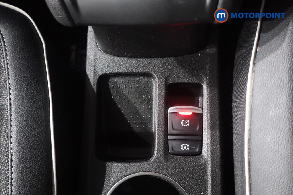 Renault Captur Techno Manual Petrol SUV - Stock Number (1627483) - 9th supplementary image