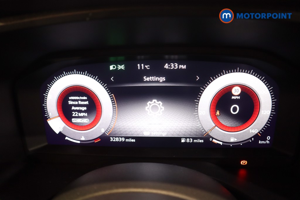 Nissan Qashqai Tekna Manual Petrol SUV - Stock Number (1627530) - 4th supplementary image