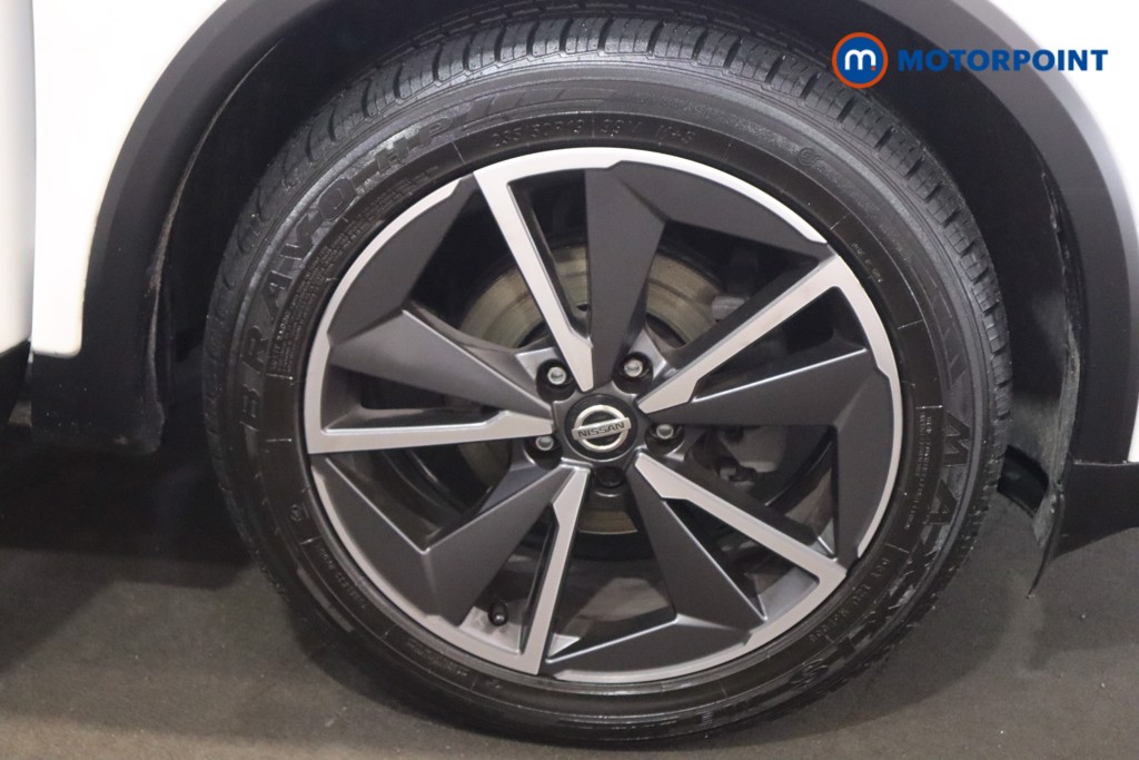 Nissan Qashqai Tekna Manual Petrol SUV - Stock Number (1627530) - 11th supplementary image