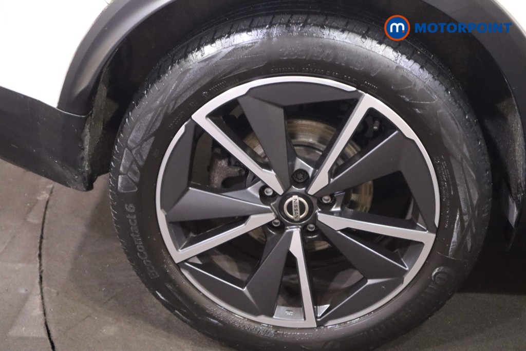 Nissan Qashqai Tekna Manual Petrol SUV - Stock Number (1627530) - 12th supplementary image