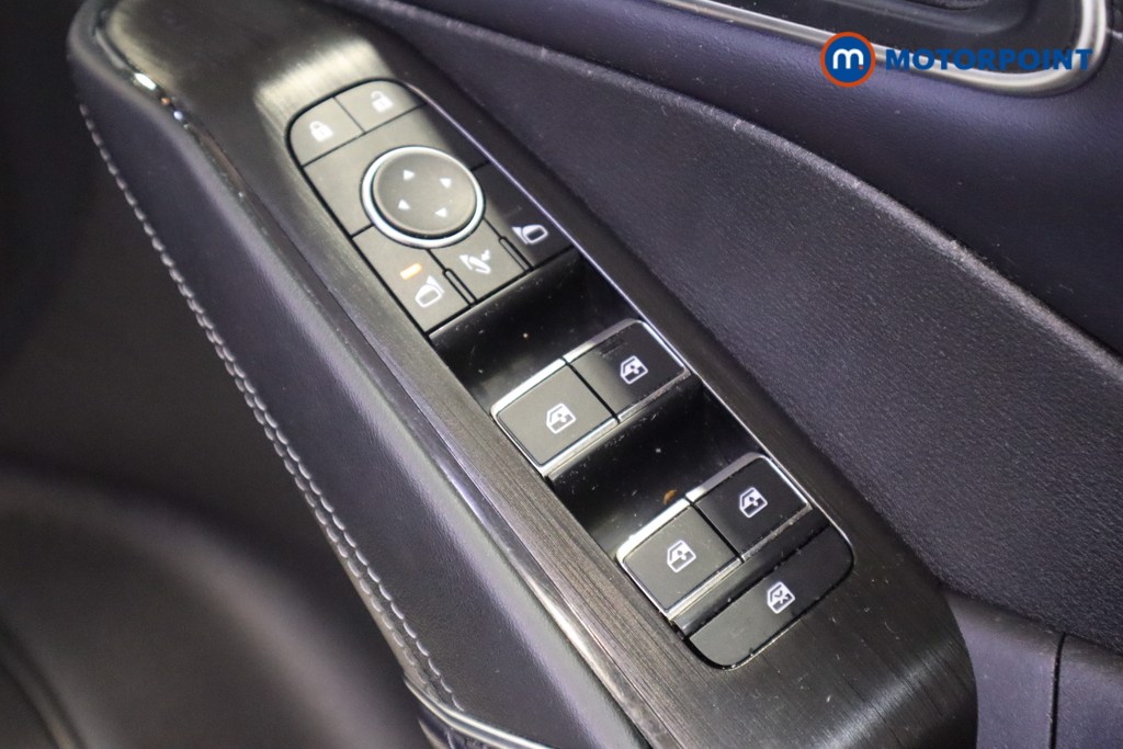 Nissan Qashqai Tekna Manual Petrol SUV - Stock Number (1627530) - 13th supplementary image
