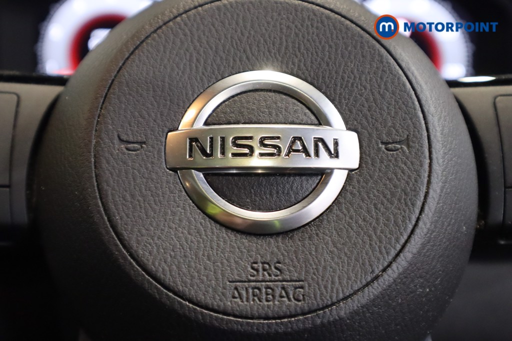 Nissan Qashqai Tekna Manual Petrol SUV - Stock Number (1627530) - 17th supplementary image