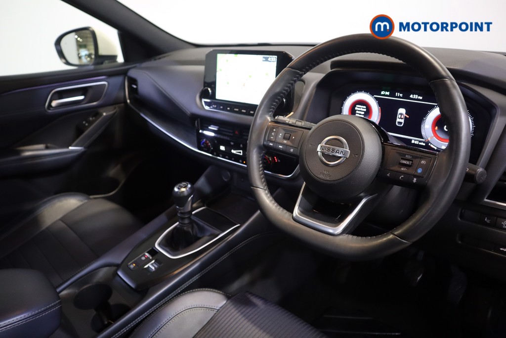 Nissan Qashqai Tekna Manual Petrol SUV - Stock Number (1627530) - 1st supplementary image