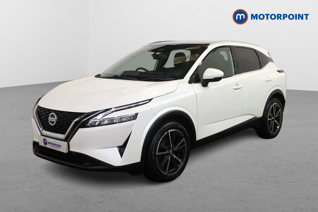 Nissan Qashqai Tekna Manual Petrol SUV - Stock Number (1627530) - Passenger side front corner