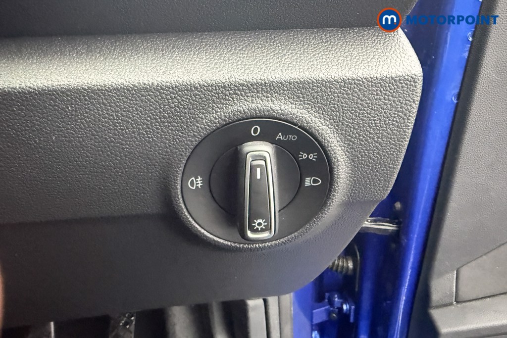 Volkswagen T-Roc Design Automatic Petrol Convertible - Stock Number (1628031) - 12th supplementary image