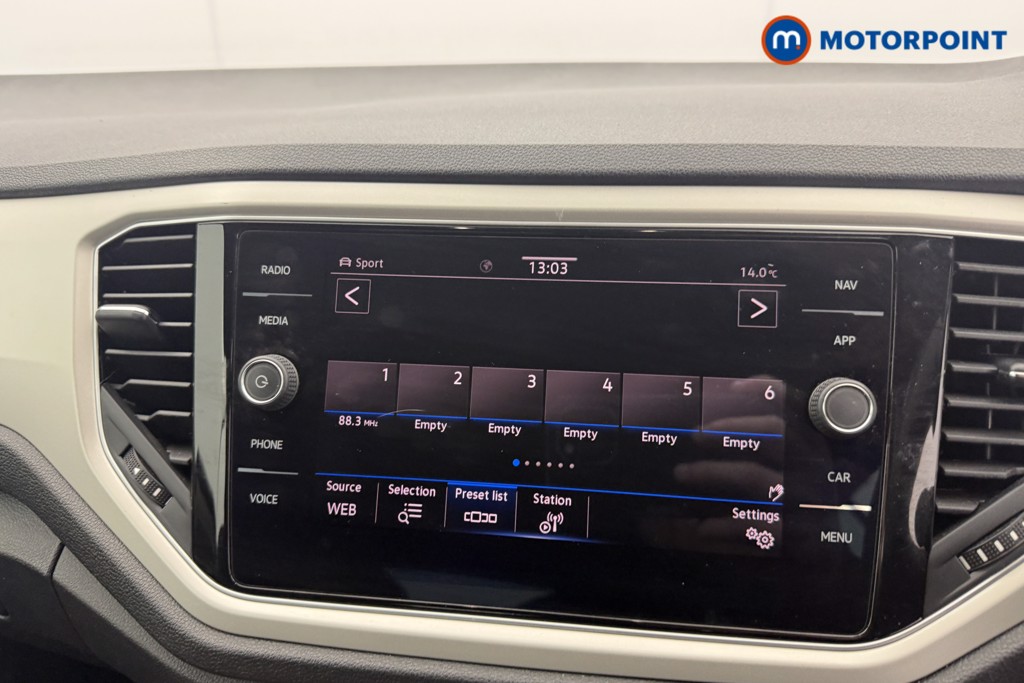 Volkswagen T-Roc Design Automatic Petrol Convertible - Stock Number (1628031) - 18th supplementary image