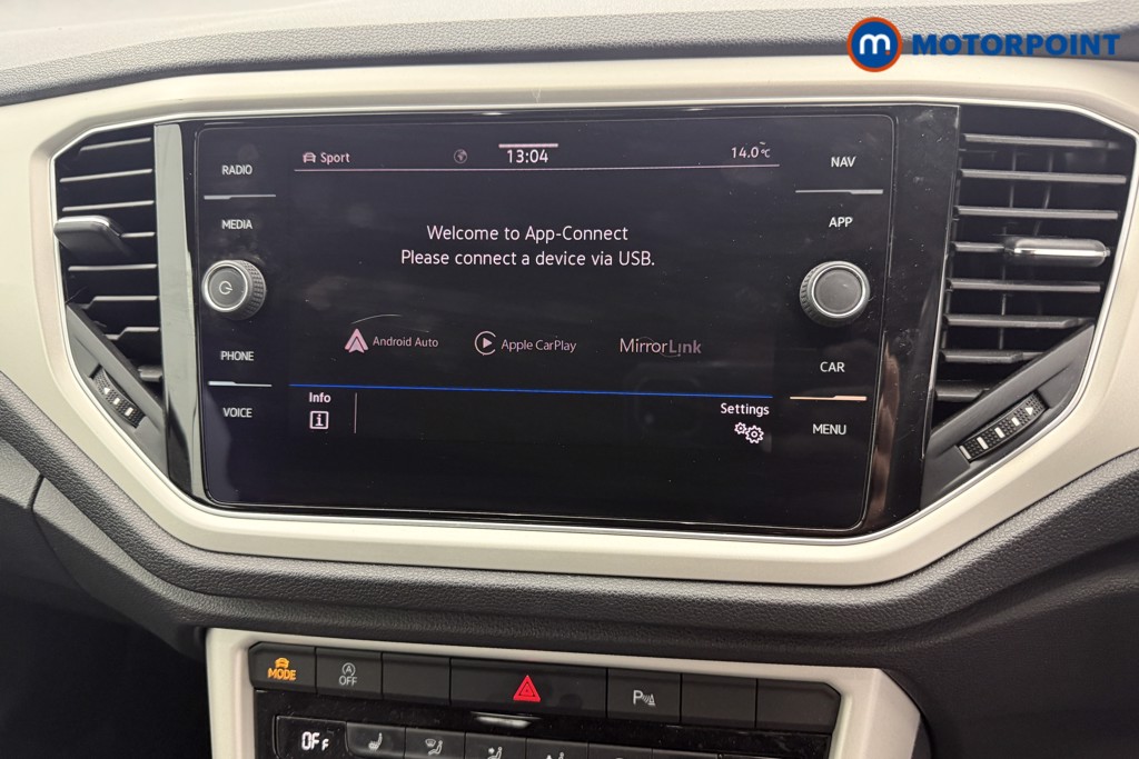 Volkswagen T-Roc Design Automatic Petrol Convertible - Stock Number (1628031) - 21st supplementary image