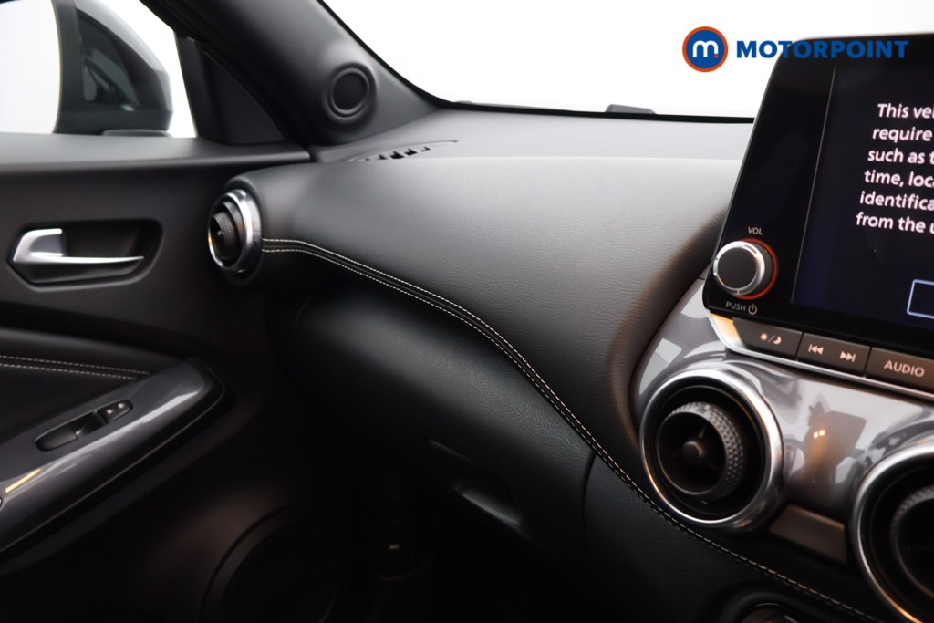 Nissan Juke N-Connecta Manual Petrol SUV - Stock Number (1628252) - 16th supplementary image