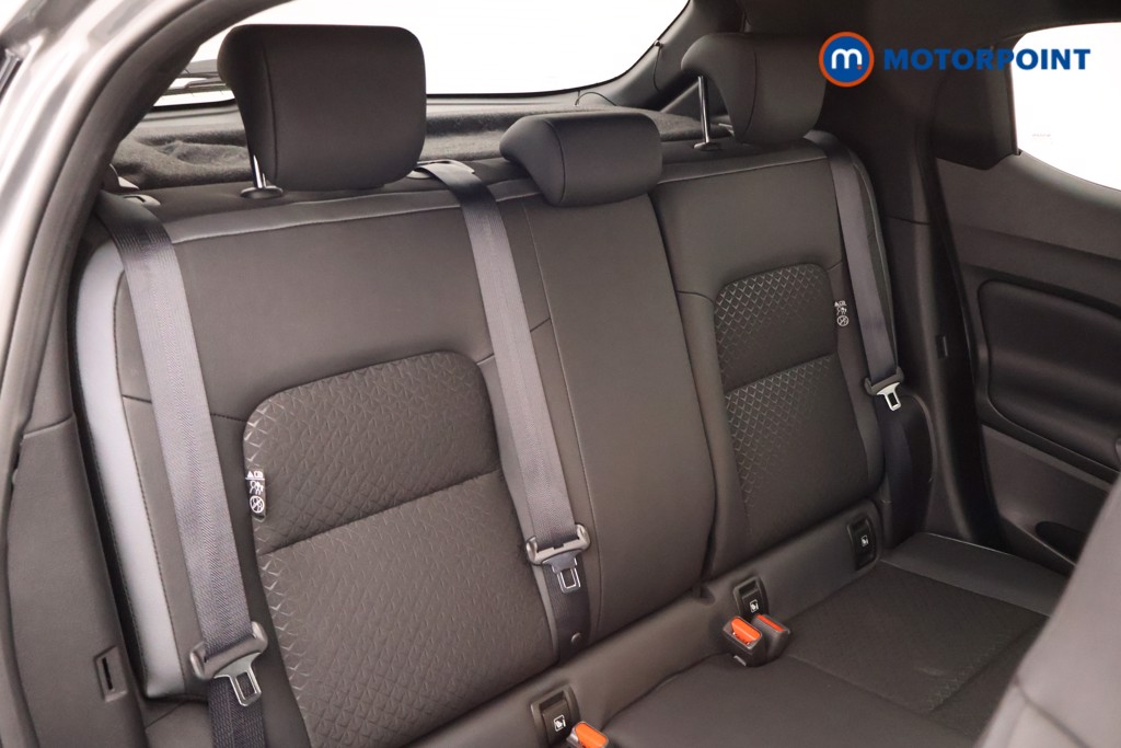 Nissan Juke N-Connecta Manual Petrol SUV - Stock Number (1628252) - 23rd supplementary image