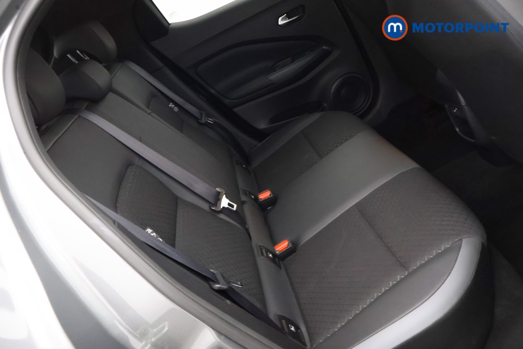 Nissan Juke N-Connecta Manual Petrol SUV - Stock Number (1628252) - 24th supplementary image