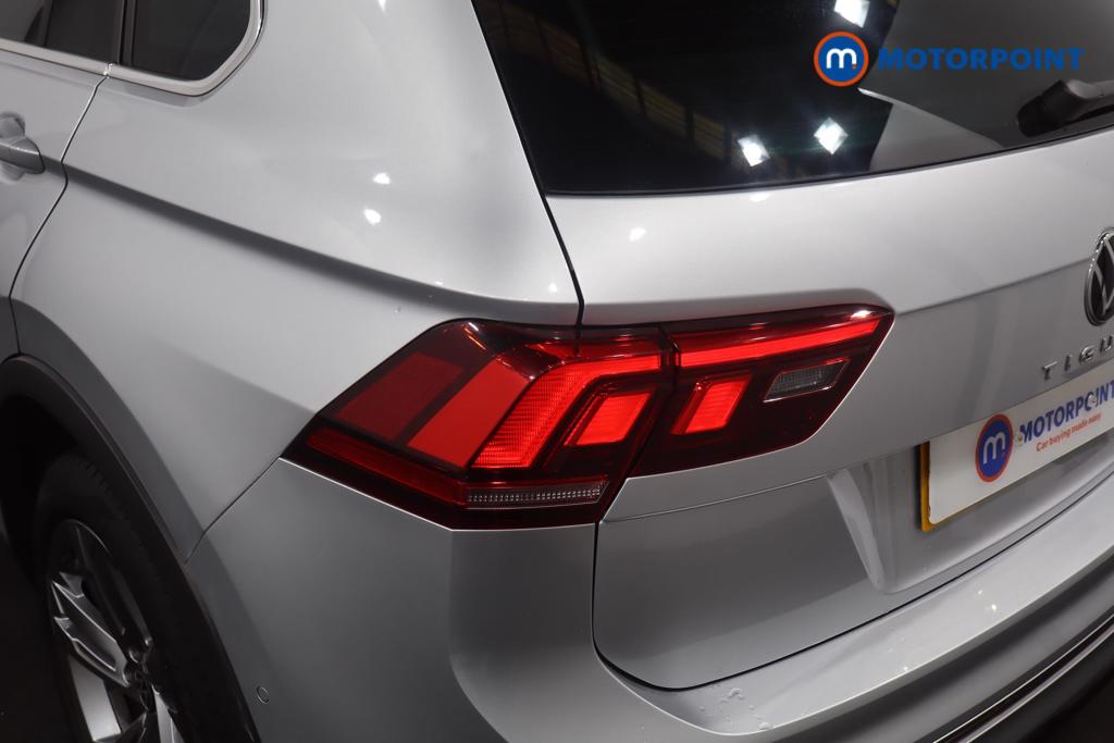 Volkswagen Tiguan R-Line Edition Automatic Petrol SUV - Stock Number (1628390) - 24th supplementary image