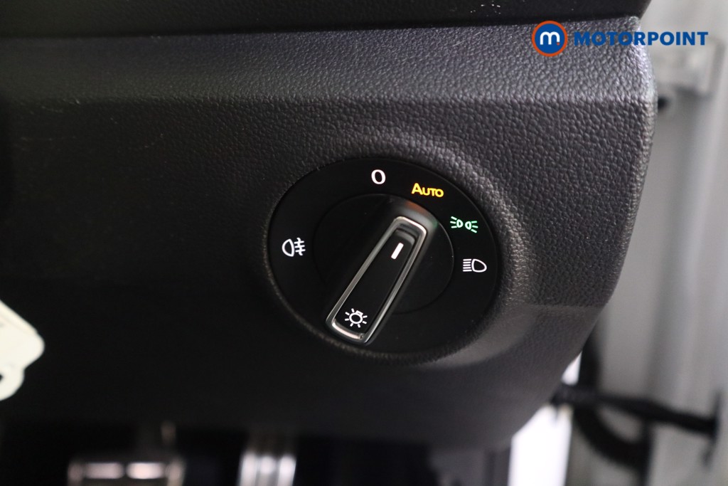 Volkswagen T-Roc R-Line Automatic Petrol SUV - Stock Number (1628533) - 13th supplementary image