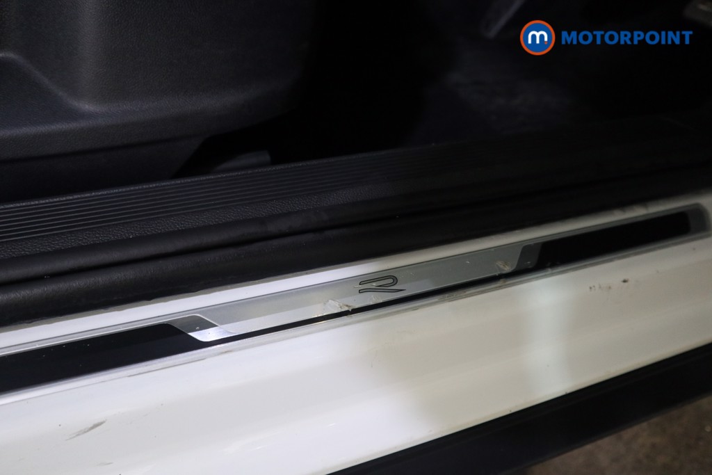 Volkswagen T-Roc R-Line Automatic Petrol SUV - Stock Number (1628533) - 16th supplementary image