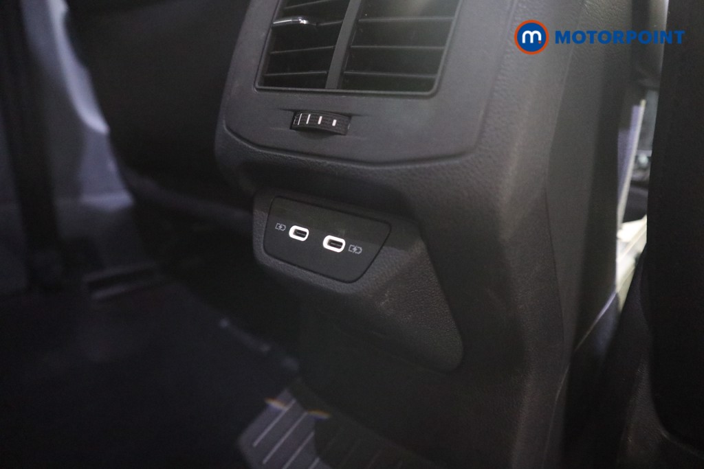 Volkswagen T-Roc R-Line Automatic Petrol SUV - Stock Number (1628533) - 22nd supplementary image