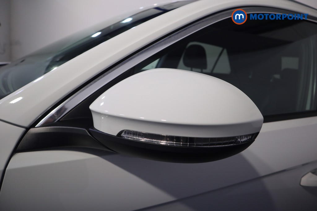 Volkswagen T-Roc R-Line Automatic Petrol SUV - Stock Number (1628533) - 36th supplementary image