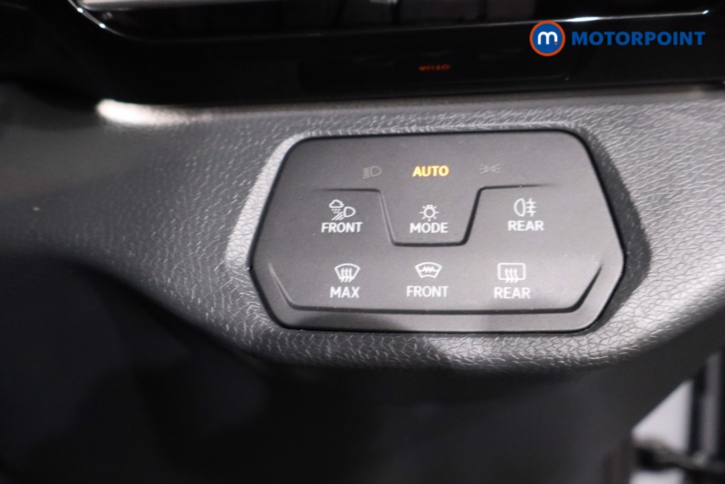 Peugeot 2008 Allure Premium-Plus Automatic Electric SUV - Stock Number (1628563) - 16th supplementary image