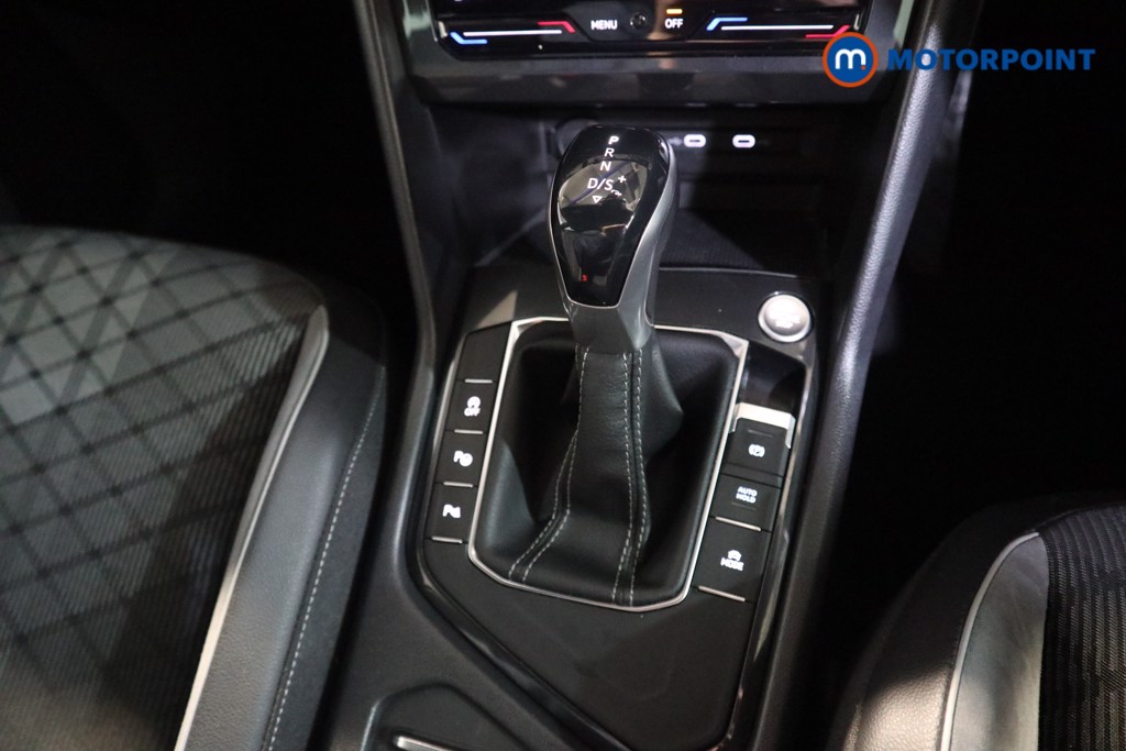 Volkswagen Tiguan R-Line Automatic Petrol SUV - Stock Number (1628593) - 13th supplementary image